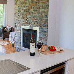 Knox Farm Cottage - Romantic Getaway Accommodaton Bright Victoria