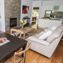 Knox Farm Cottage - Romantic Getaway Accommodaton Bright Victoria